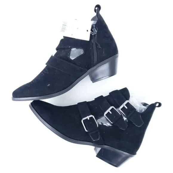 NEW 6.5 Kelsey Triple Buckle Cut Out Western Bootie Universal Thread - Picture 4 of 6